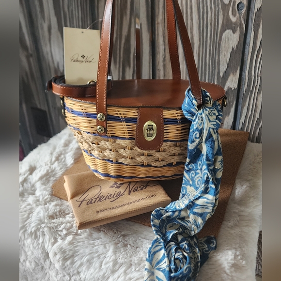 Nwt Patricia Nash Thea Basket With Scarf - Picture 1 of 9